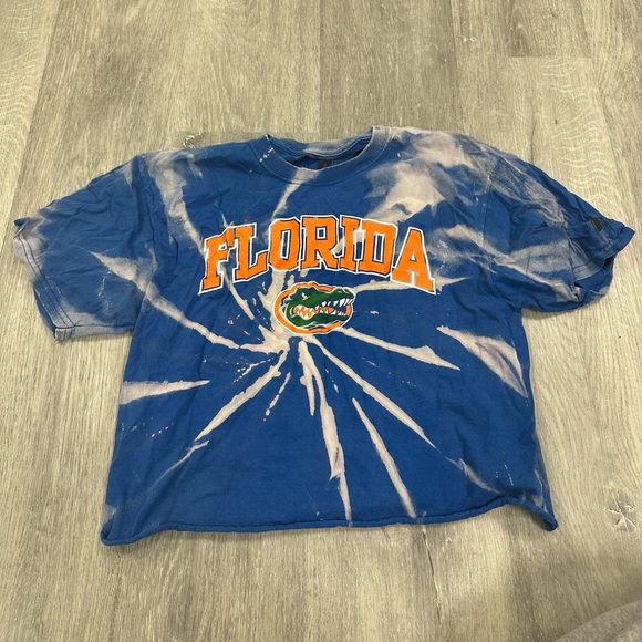 University of Florida Cropped Shirt Size Medium - Picture 1 of 5